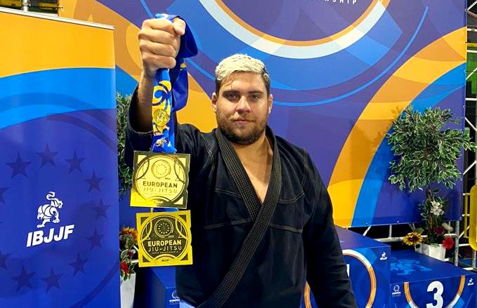 Atleta campista faz rifa para participar de competição em Abu Dhabi