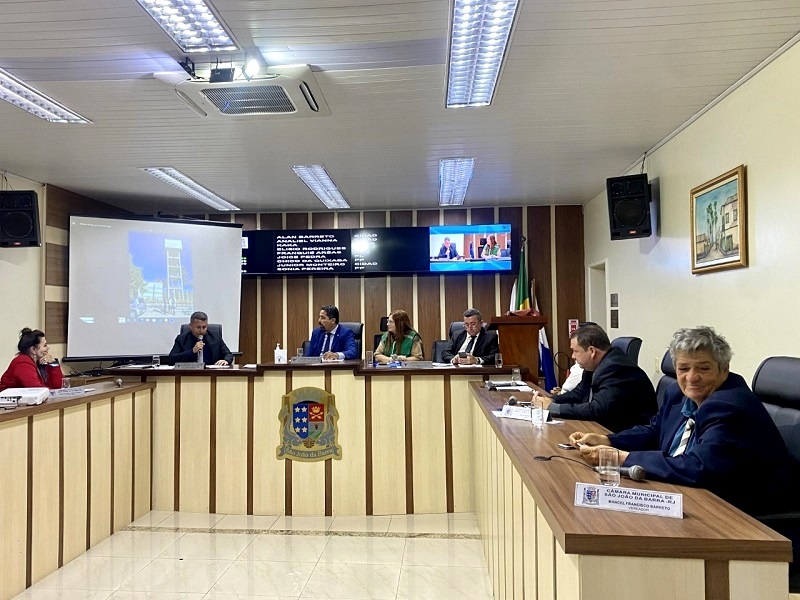 Secretária de Meio Ambiente presta esclarecimentos à Câmara de SJB sobre saneamento básico