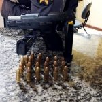 Adolescente apreendida com pistola e munições em Gargaú