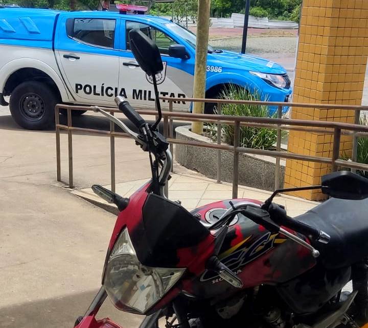 PM apreende motocicleta com sinais de adulteração em SJB