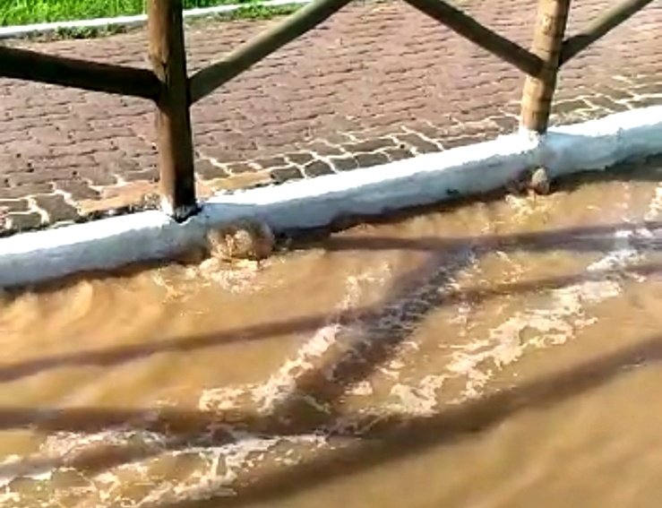 Vídeo – Cedae faz reparo emergencial em adutora de São João da Barra