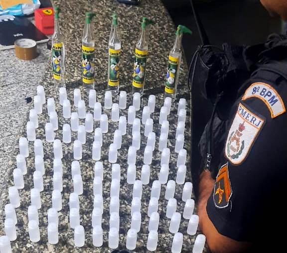 Homem preso com 106 frascos de lança-perfume em SJB