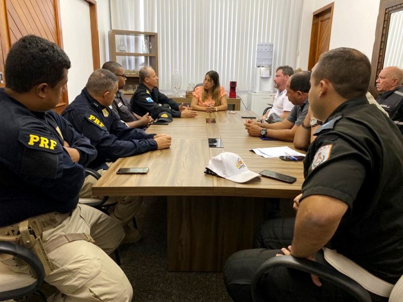Carnaval de SJB terá reforço no policiamento e eventos públicos terminarão às 3h