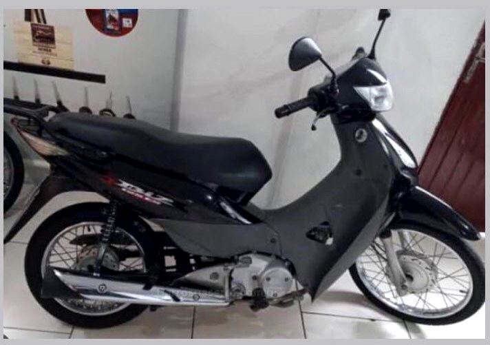 Motocicleta furtada em SJB