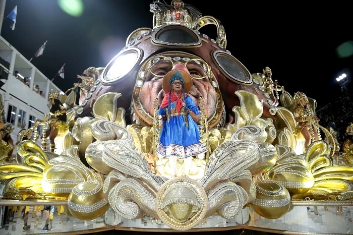 Imperatriz Leopoldinense é a campeão do Grupo Especial no Rio