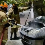 Vídeos - Carro pega fogo no Centro de São João da Barra