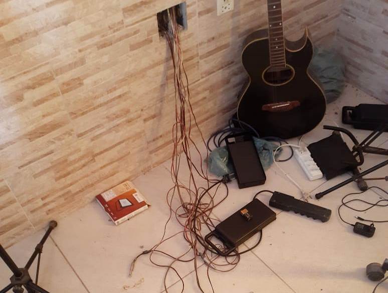 Igreja de Campos é alvo de vandalismo e materiais são furtados