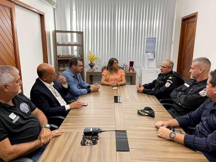 Presidente da Câmara de SJB, Alan de Grussaí, participa de reunião sobre segurança pública