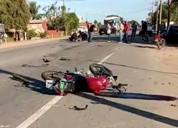 Vídeo – Acidente deixa motociclista gravemente ferido na RJ 216
