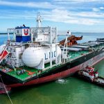Navio com tecnologia para combustível sustentável é recebido pela primeira vez no Brasil no Porto do Açu