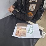 Homem é preso por tráfico de drogas em SJB