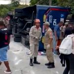 Vídeo - Cerca de 50 pessoas ficam feridas em tombamento de ônibus no RJ