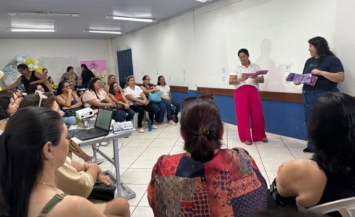 Oficina do projeto Viajando na Leitura realizada em SJB