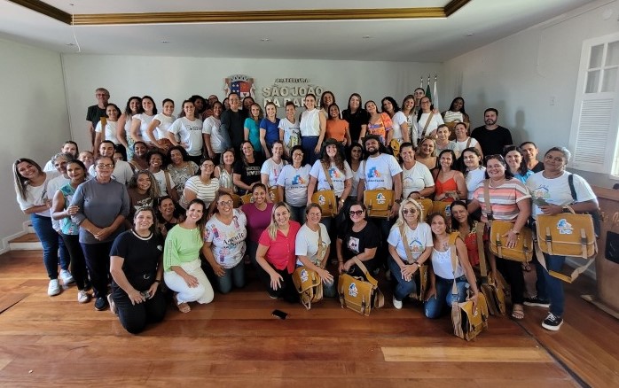 Saúde de SJB entrega 94 kits aos agentes comunitários