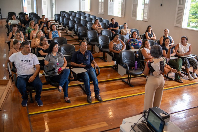 Funcionários da Proteção Social Especial participam de capacitação em SJB