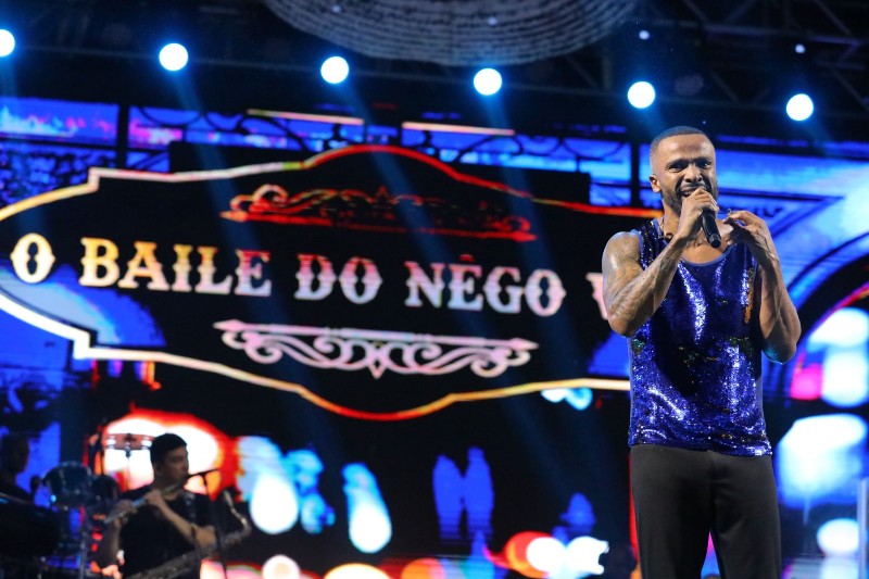 SJB se despede da programação de verão com casa lotada para ver Alexandre Pires