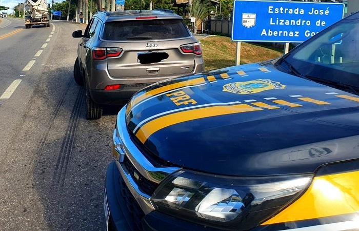 PRF recupera na BR 356 carro roubado no RJ