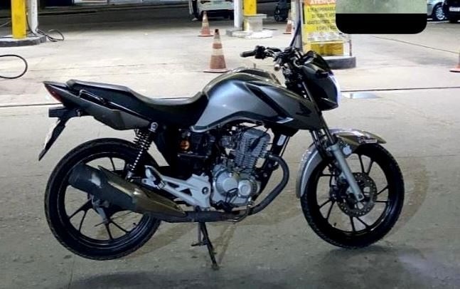 Motocicleta furtada no Centro de São João da Barra