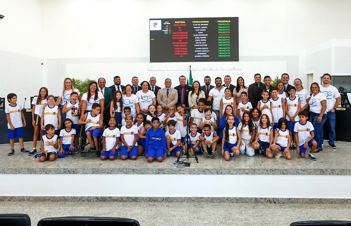 Alunos do CIEP 265 Professora Gladys Teixeira visitam a Câmara de São João da Barra