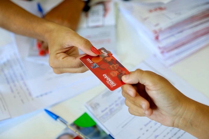 Cronograma de troca do Cartão Cidadão mantido nos recessos e feriado de São Jorge