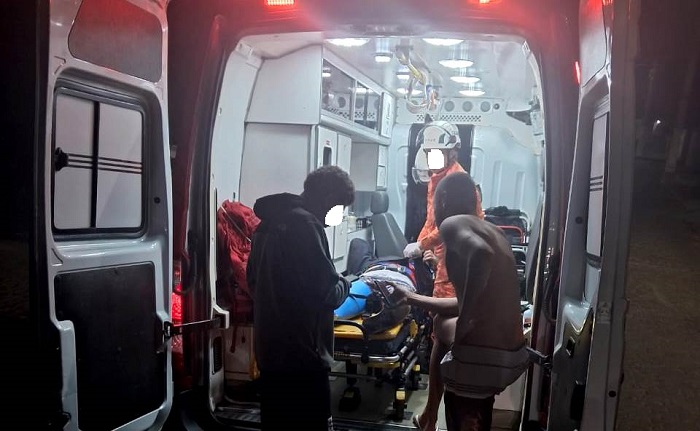 Motociclista fica gravemente ferido após acidente em SJB