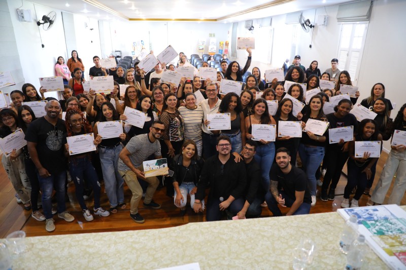 Casa da Juventude certifica 75 jovens em SJB