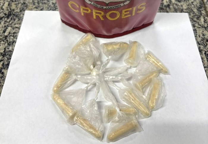 Proeis apreende cocaína em terreno baldio em SJB