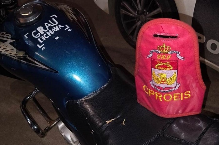 Motocicleta com escapamento irregular é apreendida por perturbação do sossego em Atafona