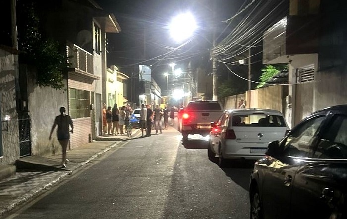 Homens armados invadem residência de idoso no Centro de São João da Barra