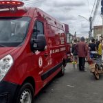Acidente deixa mãe e filha feridas no Centro de São João da Barra bombrito acidente