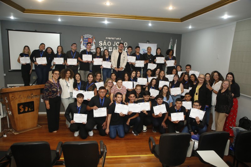 Alunos do Projeto Jovem Alerta recebem certificados em SJB