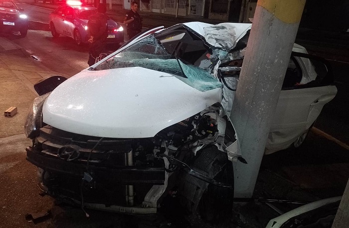 Homem fica em estado grave após acidente em Campos