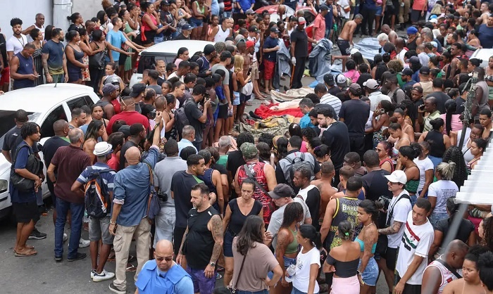 Cinco PMs são presos por crimes em megaoperação no Rio