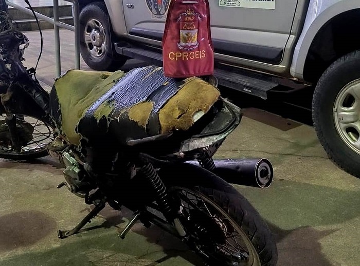 Jovem cai durante fuga e é detido após manobra perigosa em SJB