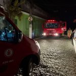 Vídeo - Bombeiros controlam incêndio no Centro de São João da Barra incêndio