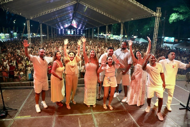 Vídeo – Réveillon de sucesso e mais shows marcam a abertura do verão de SJB