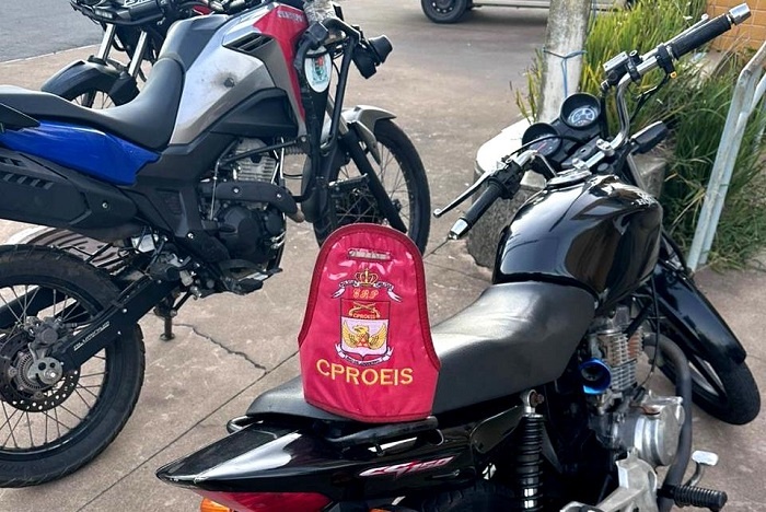 Perseguição policial termina com motocicleta apreendida em SJB