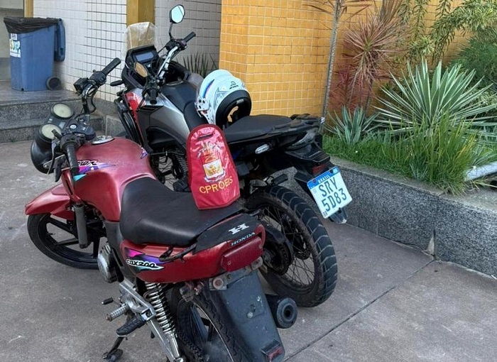 Motocicleta sem placa é apreendida e condutor é enquadrado por adulteração em São João da Barra