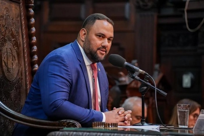 PF encontra mensagens de violência em celular de deputado preso em Campos