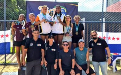 Dupla Maria Alice e Ágatha vence Torneio de Vôlei de Praia Feminino em SJB