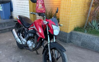 Motocicleta furtada em Atafona é recuperada pela PM e pode ter sido usada em furto a loja no Centro de SJB
