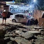 Acidente envolvendo três veículos termina com carro atingindo muro de residência no Centro de São João da Barra WhatsApp Image 2026-07-20 at 18.42.46