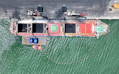 Porto do Açu e Petrobras fecham parceria inédita para exportação de coque de petróleo a partir de São João da Barra