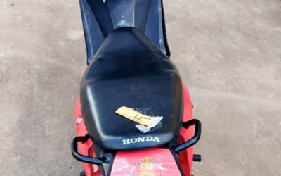 Motocicleta com registro de roubo é apreendida e homem é levado à delegacia em São João da Barra