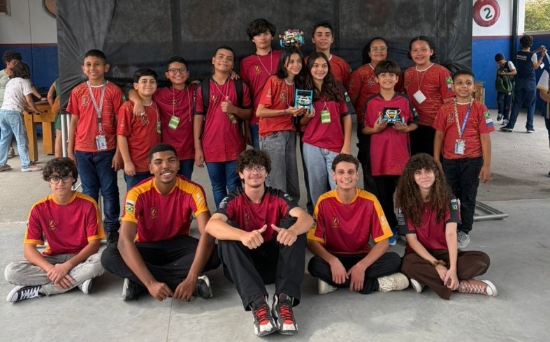 Estudantes de SJB participam da etapa regional da Olimpíada Brasileira de Robótica